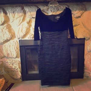 Gorgeous off the shoulder evening dress😍